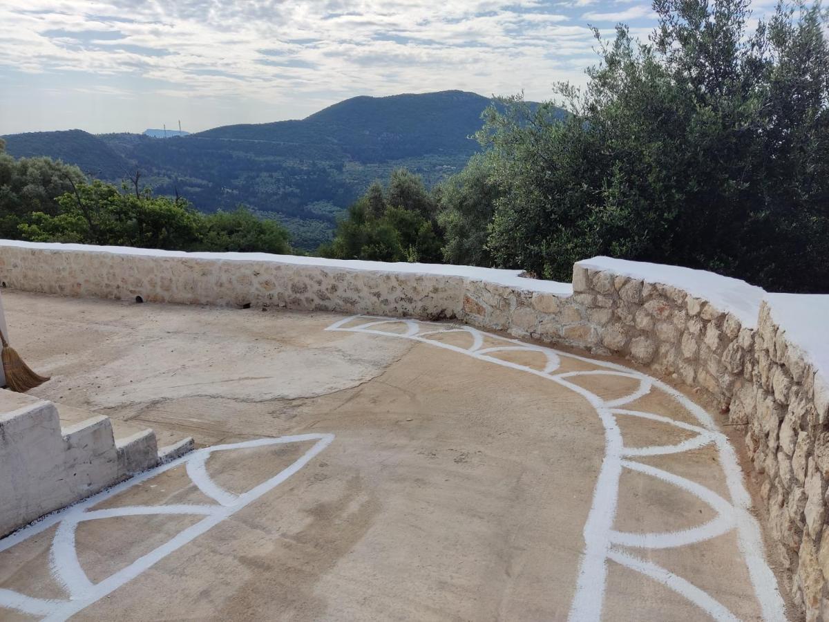 Stathis Guesthouse Fternon Exterior photo